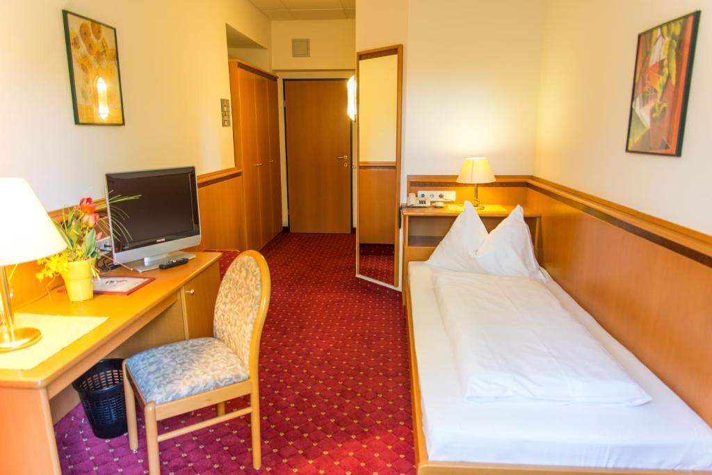 Hotel Beethoven Hinterbruehl Room photo